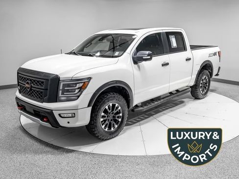 Used 2020 Nissan Titan PRO-4X w/ Pro-4x Convenience Package AWD/4WD image 1