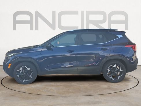 Certified 2025 Kia Seltos EX w/ EX Sunroof Package FWD image 5