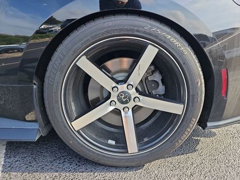 Used 2024 Ford Mustang GT RWD image 9