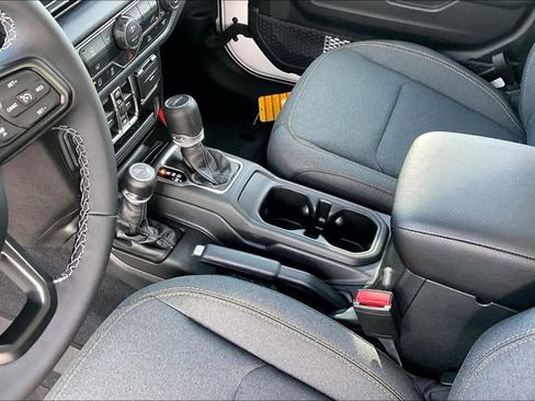 New 2026 Jeep Gladiator Sport image 8