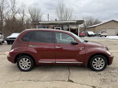 Used 2008 Chrysler PT Cruiser image 6