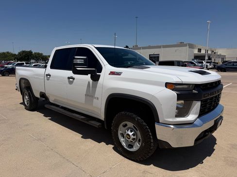 Used 2021 Chevrolet Silverado 2500 W/T w/ WT Convenience Package AWD/4WD image 2
