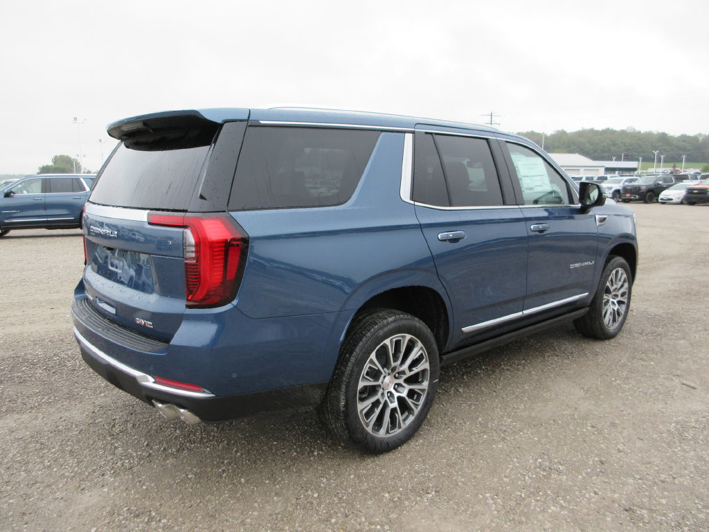 New 2027 GMC Yukon Denali w/ Sun & Power Step Package AWD/4WD image 4