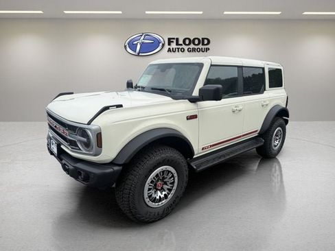New 2026 Ford Bronco Outer Banks w/ Sasquatch Package AWD/4WD image 3