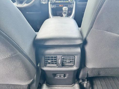 Certified 2021 Toyota RAV4 XLE w/ Convenience Package image 18