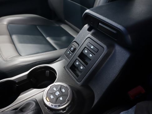 Used 2023 Ford Bronco Outer Banks w/ Sasquatch Package image 17