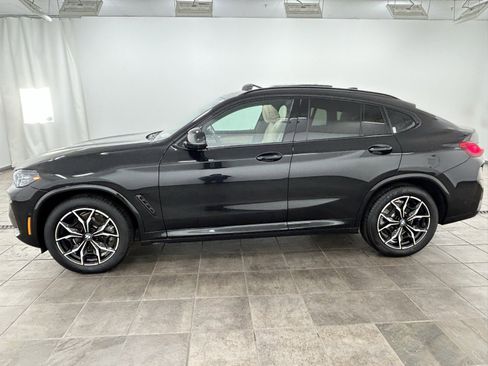 Used 2025 BMW X4 xDrive30i w/ M Sport Package image 2