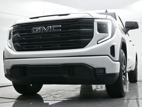 Used 2024 GMC Sierra 1500 Elevation image 46