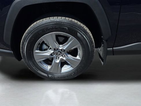 Used 2025 Toyota RAV4 XLE w/ Convenience Package FWD image 25