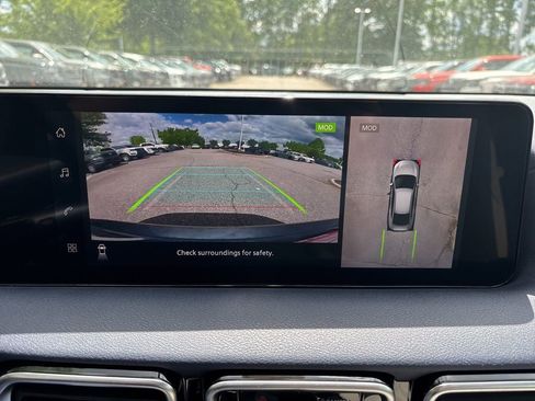 New 2026 Nissan Sentra SL w/ Floor Mat Package FWD image 11