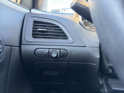 Used 2010 Chevrolet Malibu LT image 21