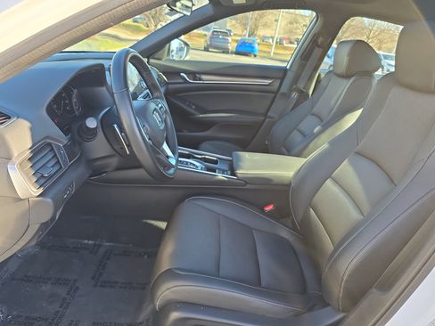 Used 2022 Honda Accord Sport image 14