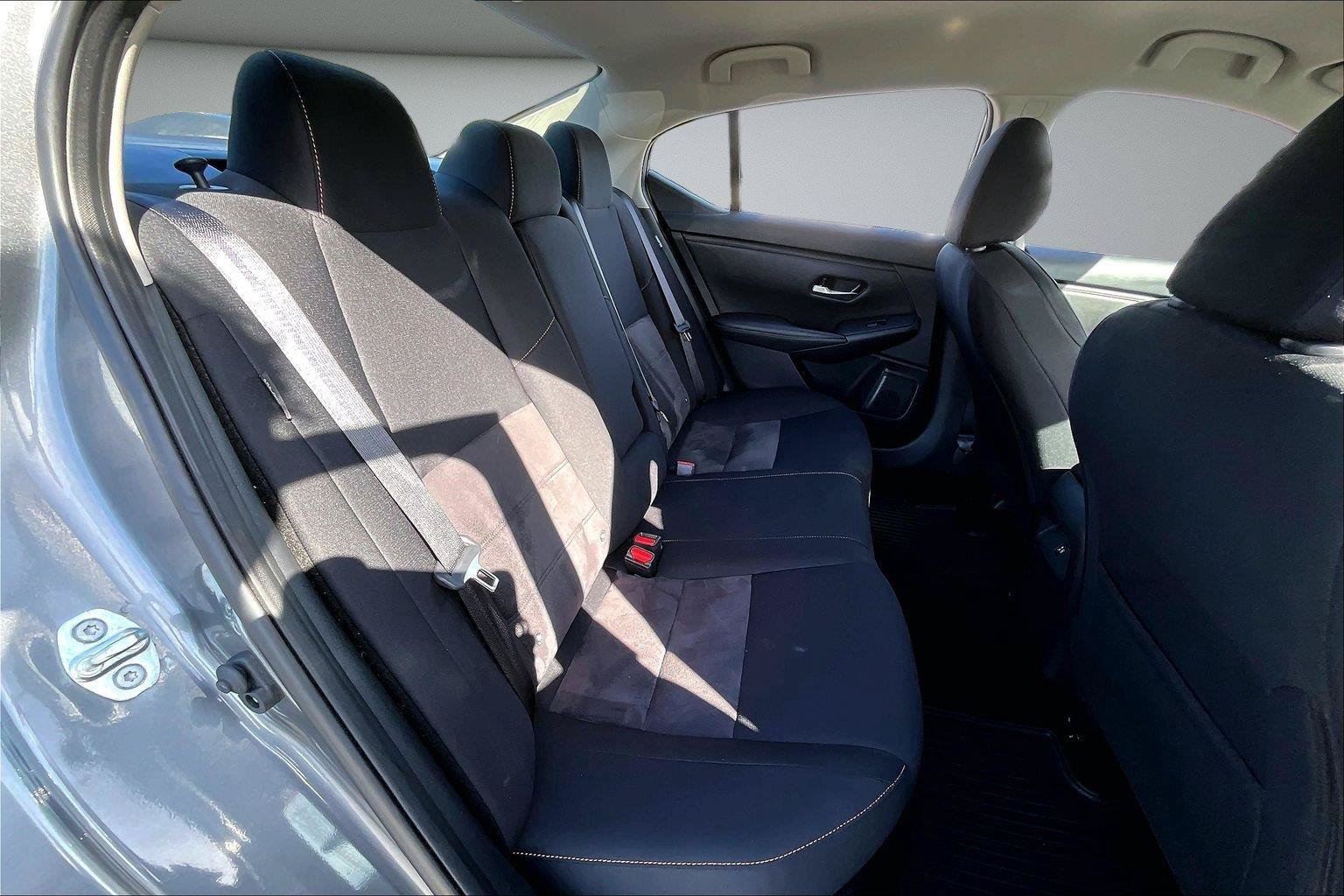 Used 2023 Nissan Sentra SR w/ Midnight Edition Package FWD image 25