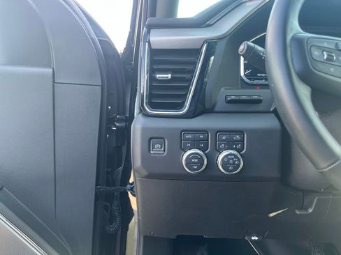 Used 2024 GMC Sierra 2500 Denali w/ Denali Reserve Package image 16