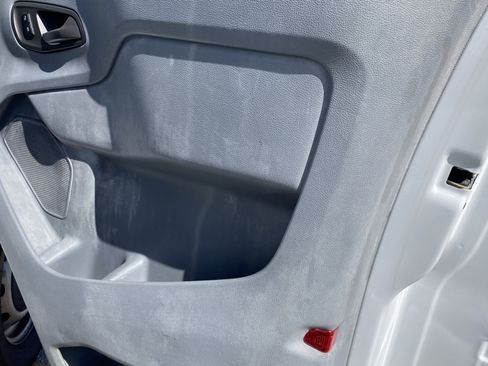 Used 2019 Ford Transit 250 148 Low Roof RWD image 18