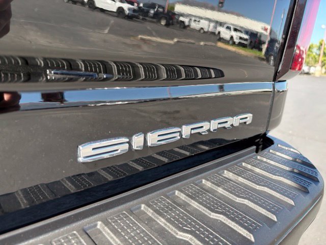 Used 2025 GMC Sierra 3500 Denali w/ Denali Reserve Package AWD/4WD image 8