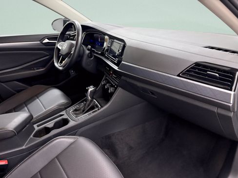 Used 2024 Volkswagen Jetta SE FWD image 21