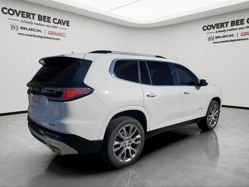 New 2026 GMC Acadia Denali image 9