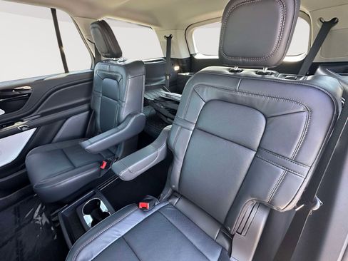 Used 2025 Lincoln Aviator Reserve w/ Equipment Group 201A image 33