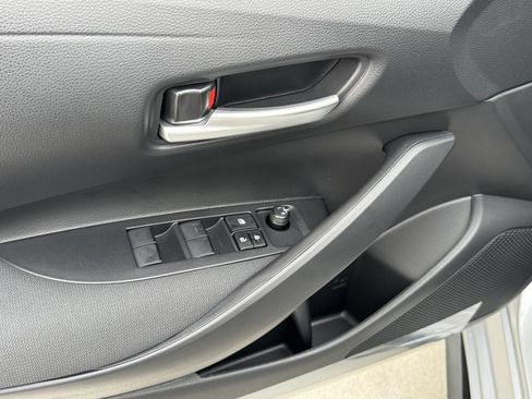New 2026 Toyota Corolla SE FWD image 18