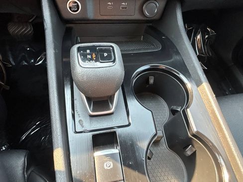 Used 2021 Nissan Rogue SV w/ Premium Package AWD/4WD image 20