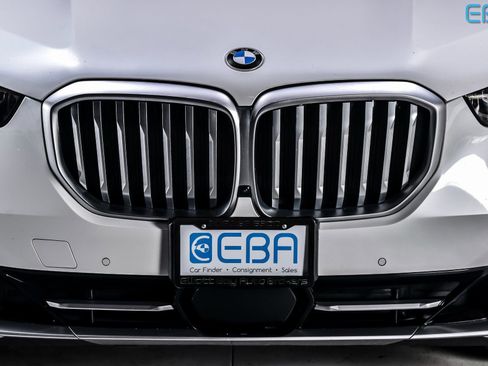 Used 2024 BMW X5 xDrive40i w/ Premium Package image 9