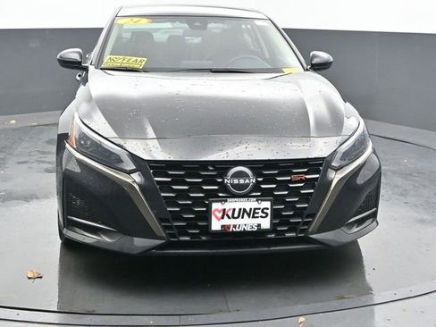 Used 2024 Nissan Altima 2.5 SR image 4
