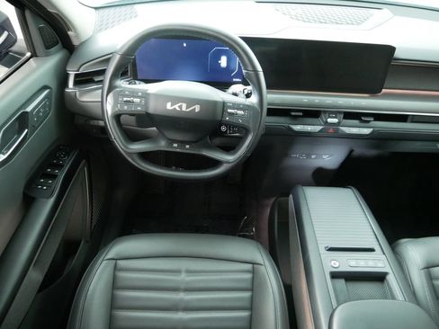 Used 2024 Kia EV9 Land AWD/4WD image 23