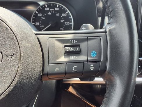 Used 2024 Nissan Pathfinder SV FWD image 13