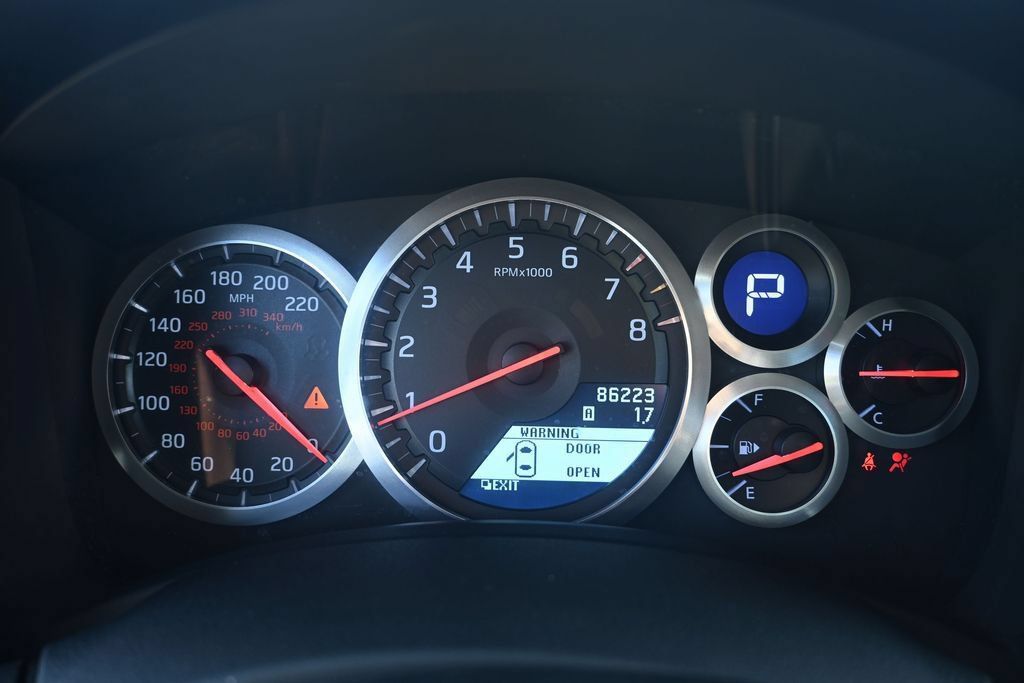 Used 2012 Nissan GT-R Premium AWD/4WD image 18