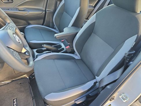 Used 2025 Nissan Versa S image 20