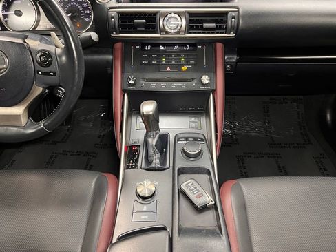 Used 2015 Lexus IS 250 image 3