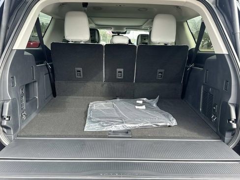 New 2026 Ford Expedition Max Platinum w/ Driver's Package image 11