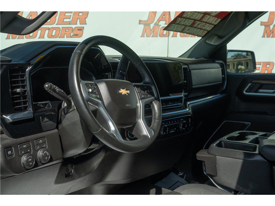 Used 2026 Chevrolet Silverado 1500 LT AWD/4WD image 15