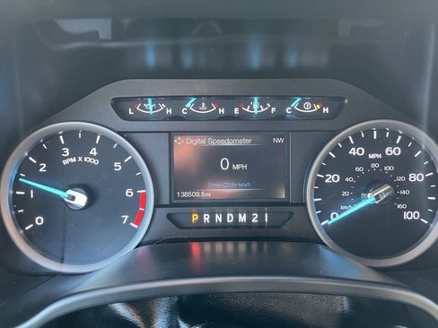 Used 2018 Ford F250 XLT w/ Camper Package image 13