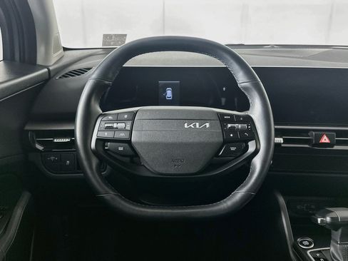 Used 2026 Kia Sportage LX AWD/4WD image 17