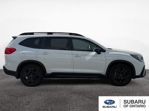Used 2023 Subaru Ascent Onyx Edition Limited image 6