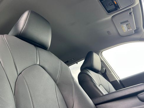 Certified 2026 Toyota Grand Highlander AWD Hybrid image 18