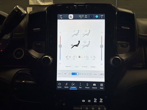 Used 2024 RAM 2500 Limited image 7