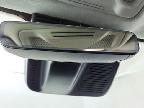 Used 2024 Rivian R1S Adventure image 56