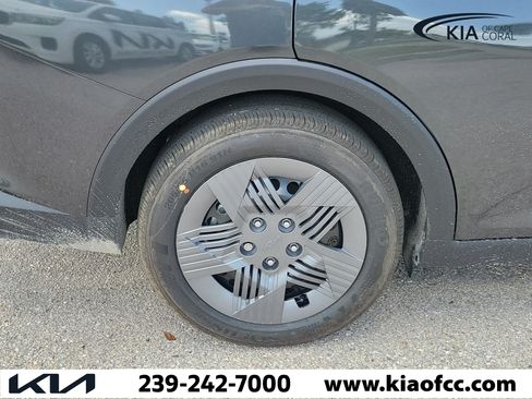 New 2026 Kia K4 FWD image 9