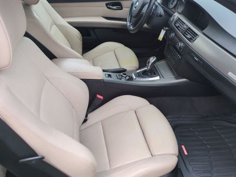 Used 2013 BMW 335is Convertible RWD image 21