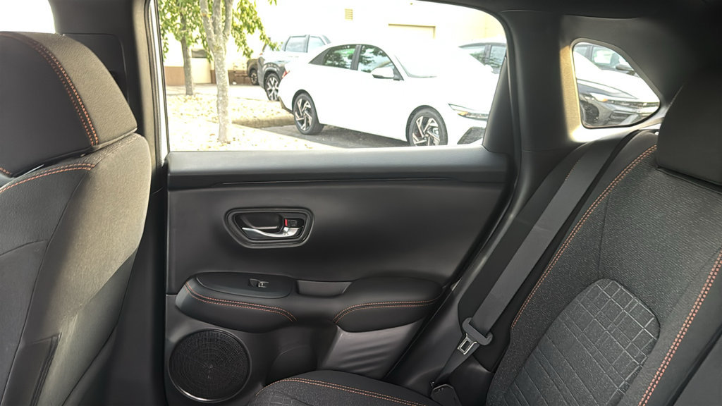 Certified 2025 Honda HR-V Sport image 28