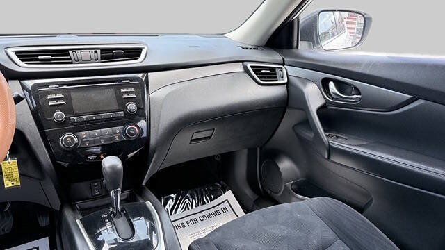 Used 2016 Nissan Rogue S FWD image 16
