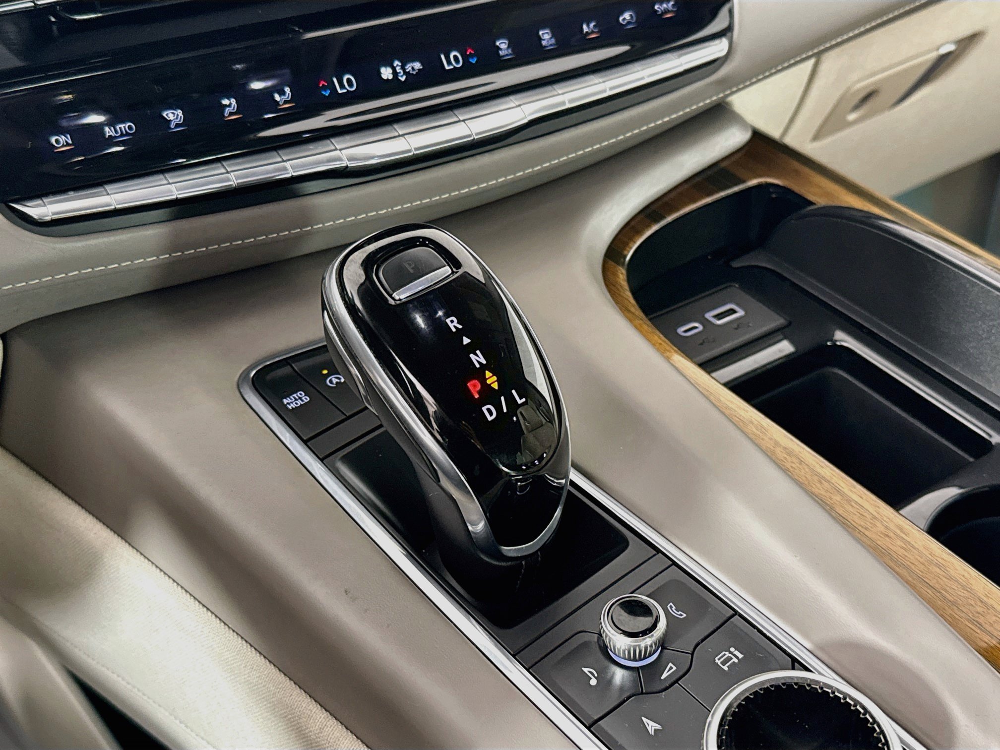 Certified 2021 Cadillac Escalade Sport Platinum AWD/4WD image 19