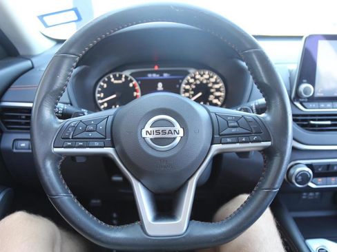 Used 2022 Nissan Altima 2.0 SR image 33