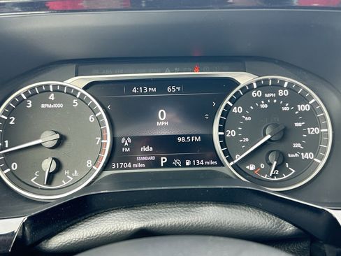 Certified 2025 Nissan Pathfinder SV image 7