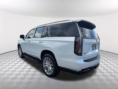 Used 2024 Cadillac Escalade Premium Luxury AWD/4WD image 7
