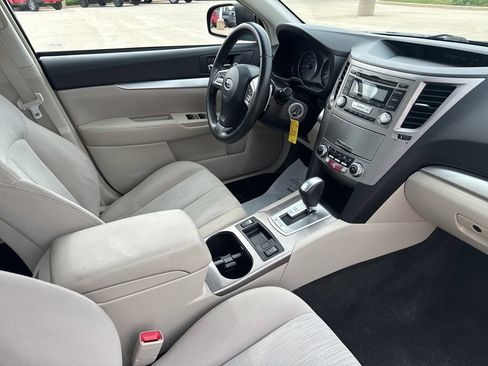 Used 2013 Subaru Legacy 2.5i Premium w/ All-Weather Pkg AWD/4WD image 20