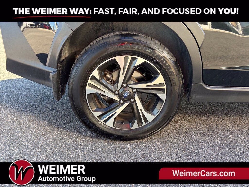 Used 2025 Subaru Crosstrek 2.5i Premium AWD/4WD image 12